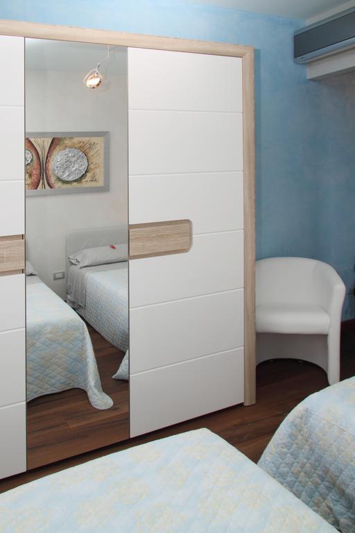 B&B Villa Il Sughero Monopoli Ruang foto